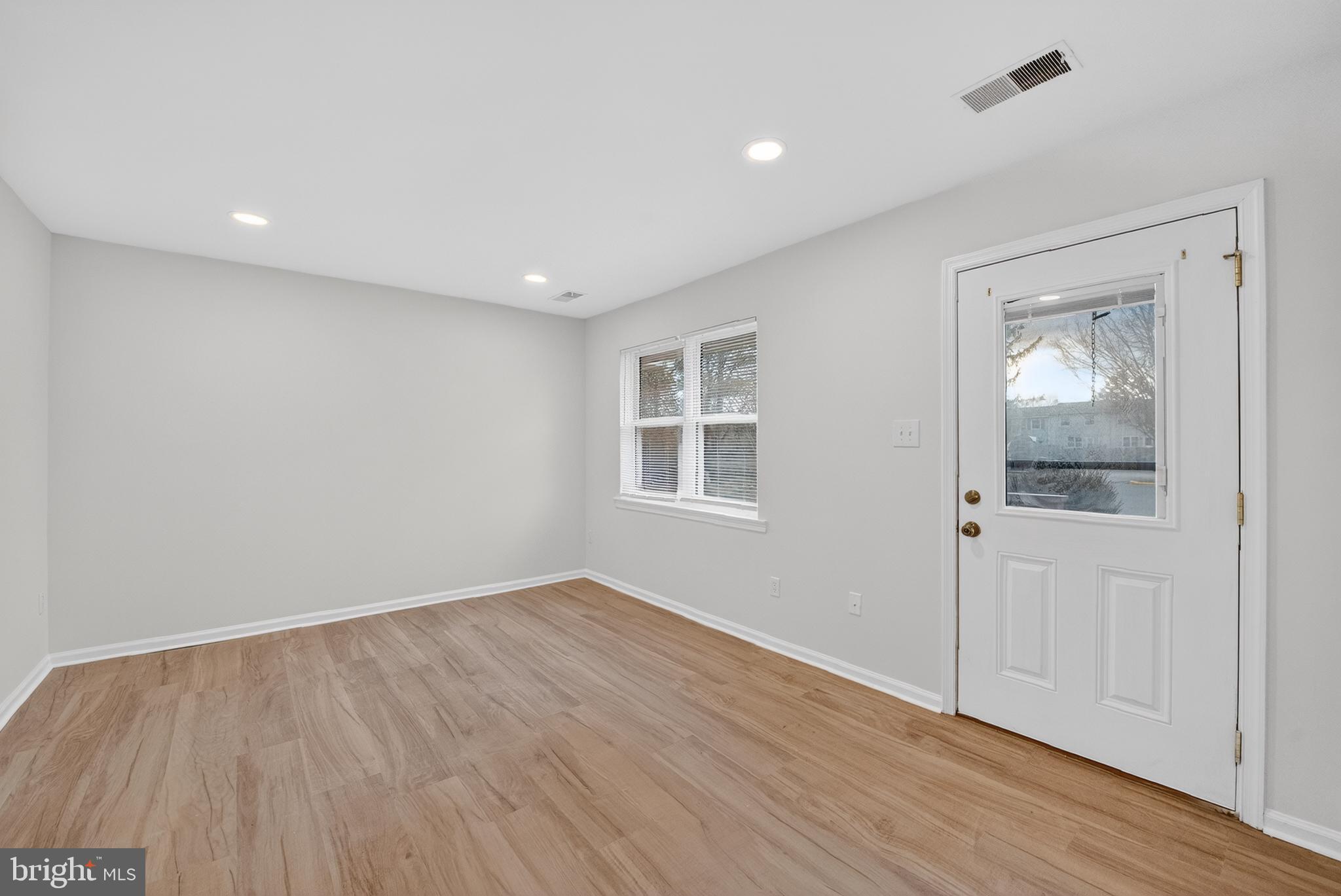 BATTLETOWN - Residential Lease