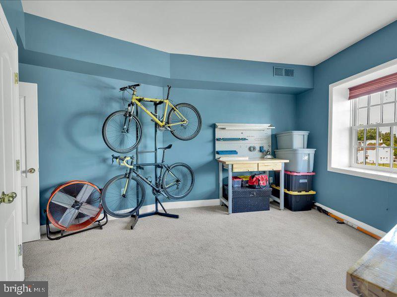 CANALS END - Residential