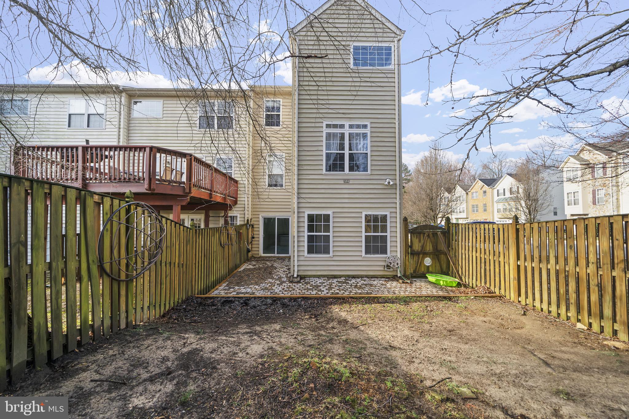 HIGHGROVE - Residential