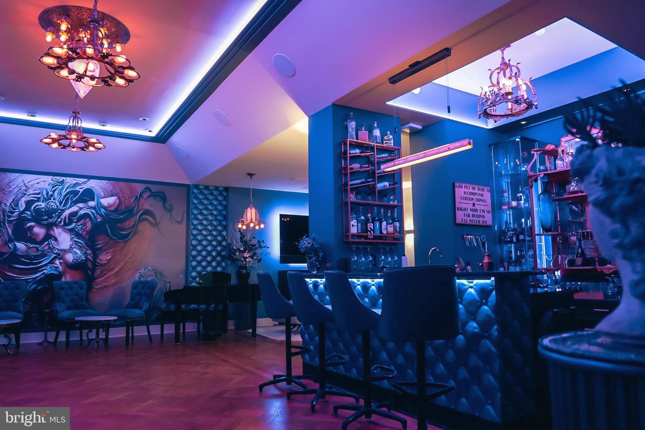 RIDGELY TOWSON CENTER - Residential