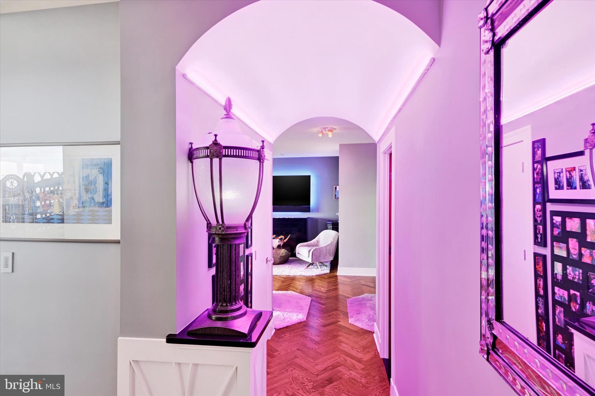 RIDGELY TOWSON CENTER - Residential