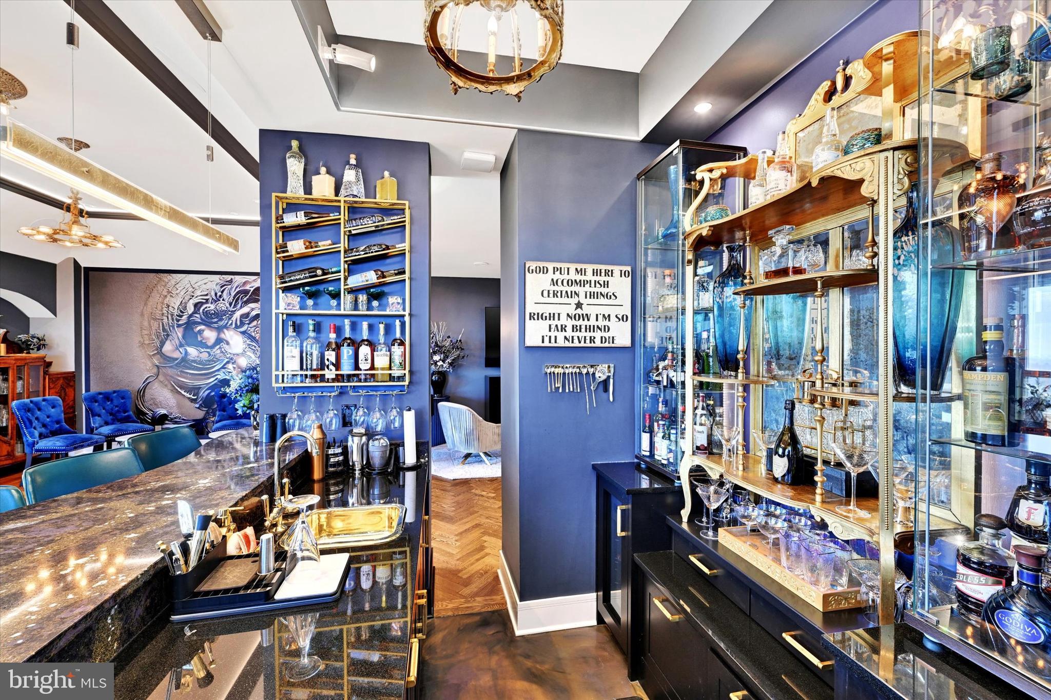 RIDGELY TOWSON CENTER - Residential