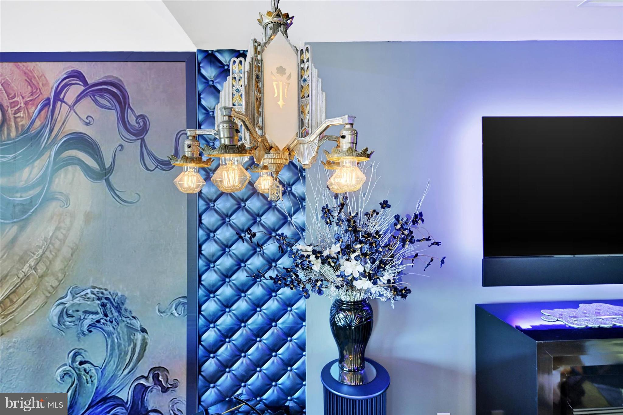 RIDGELY TOWSON CENTER - Residential