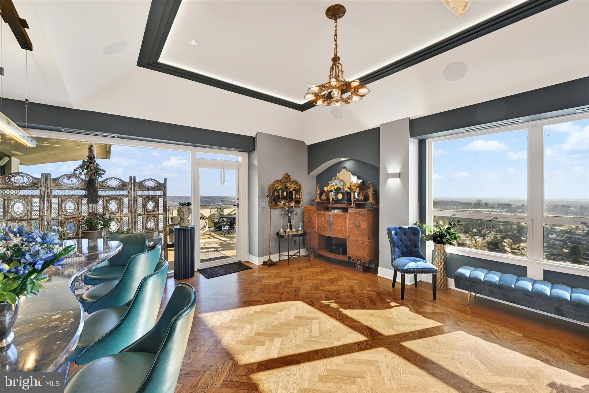 RIDGELY TOWSON CENTER - Residential