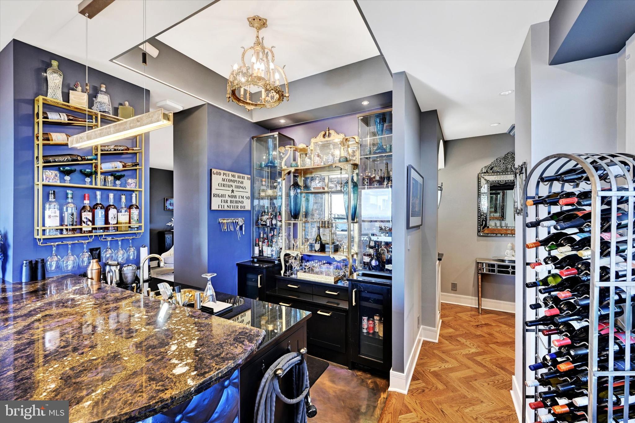 RIDGELY TOWSON CENTER - Residential