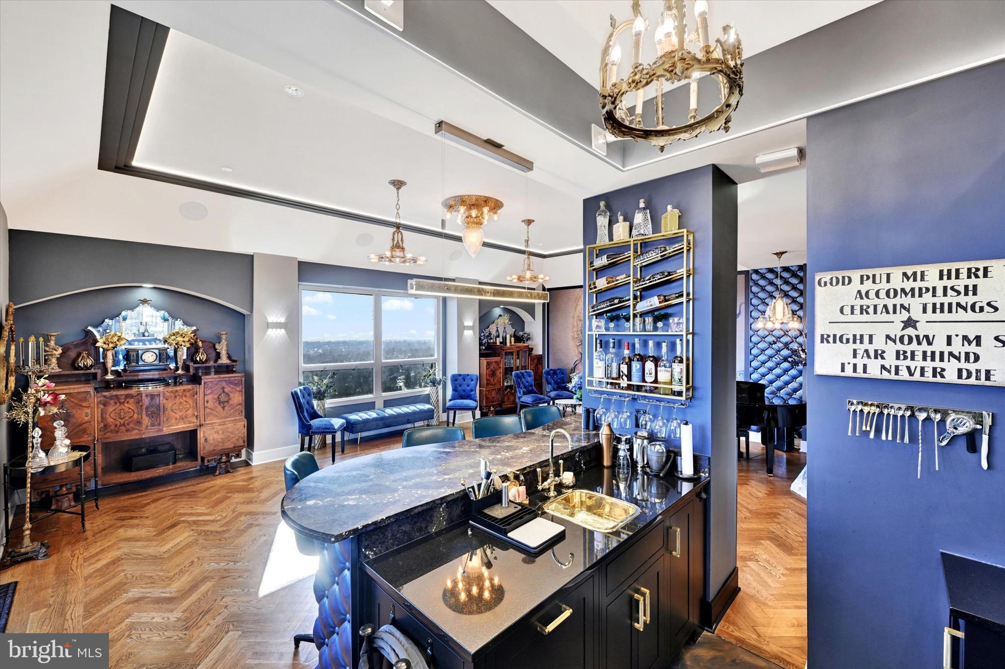 RIDGELY TOWSON CENTER - Residential