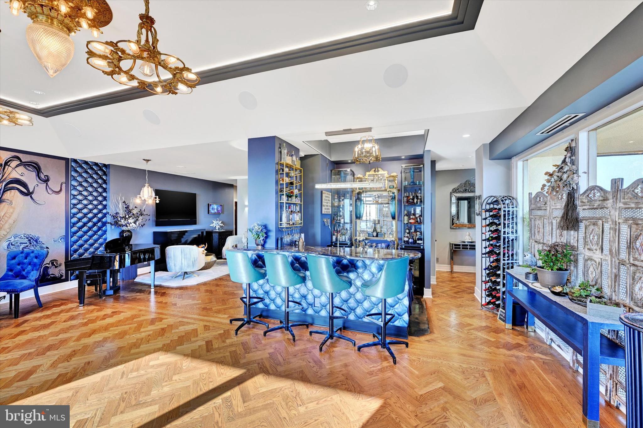 RIDGELY TOWSON CENTER - Residential