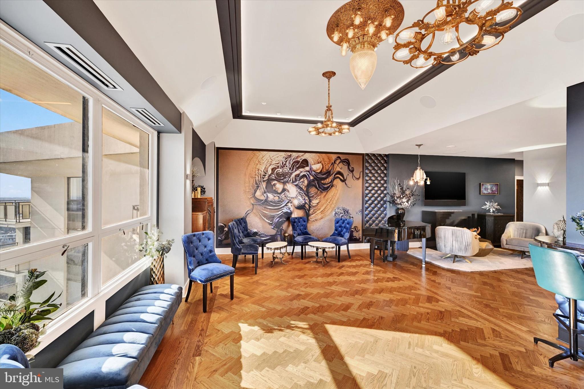 RIDGELY TOWSON CENTER - Residential