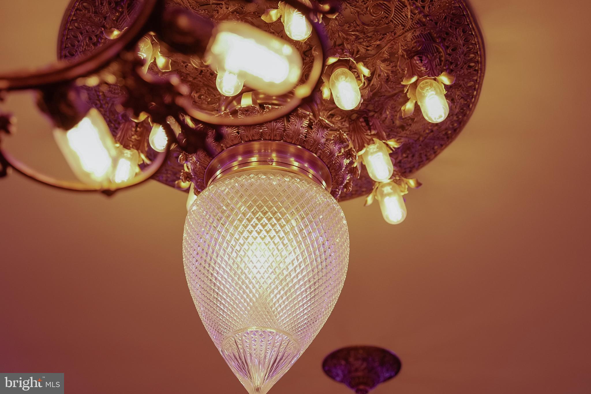 RIDGELY TOWSON CENTER - Residential