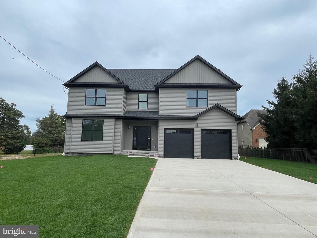 Photo of 693 Clifton, TOMS RIVER, NJ 08753 (MLS # NJOC2037584)