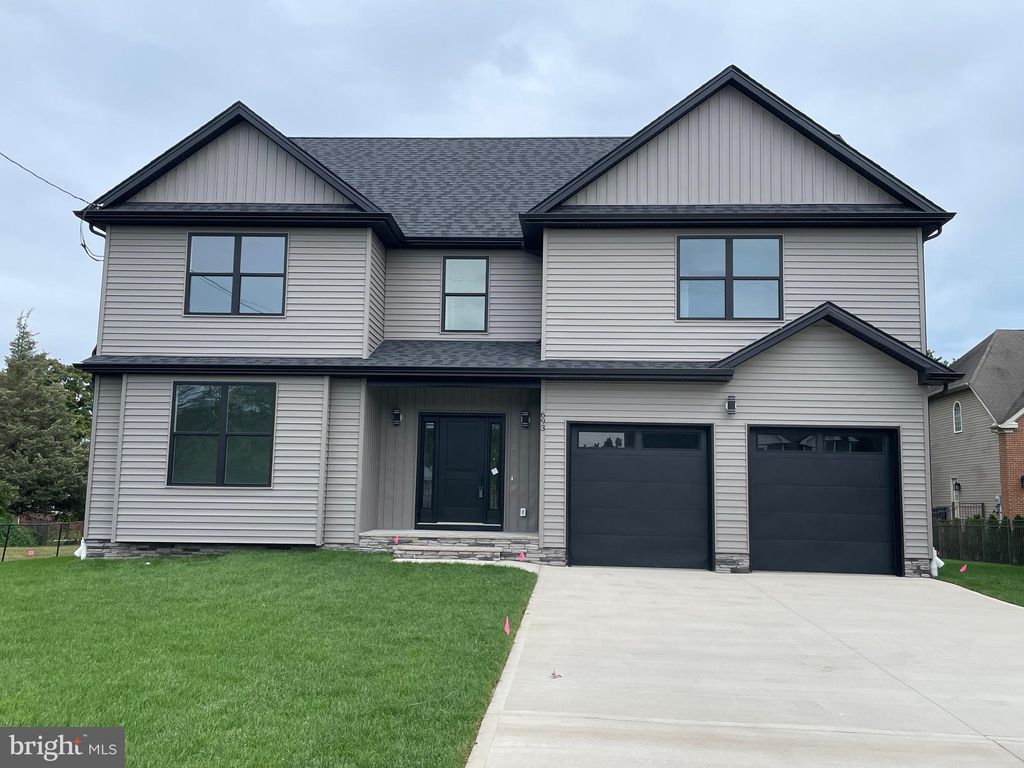 Photo of 693 Clifton, TOMS RIVER, NJ 08753 (MLS # NJOC2037584)