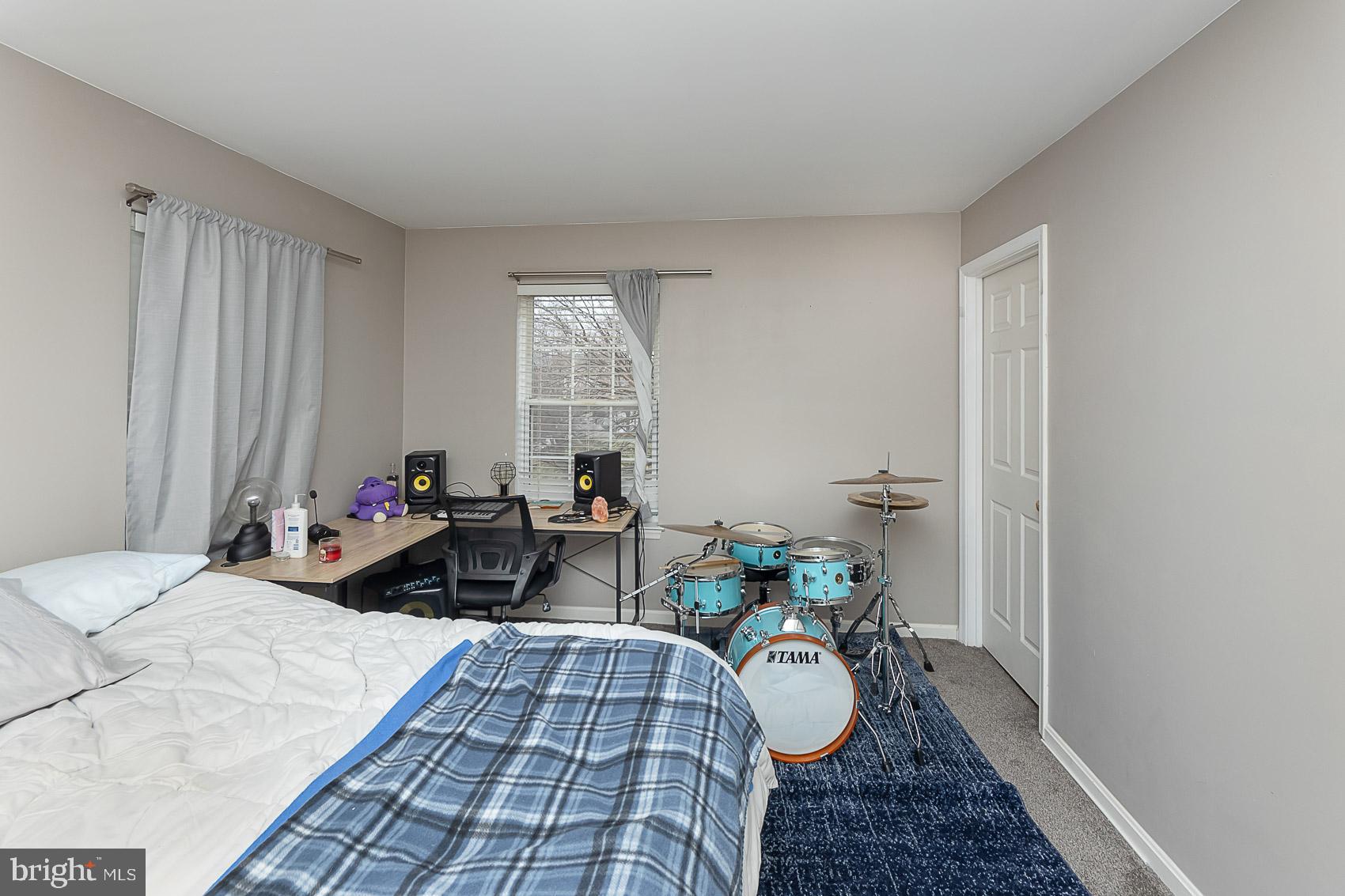 HERITAGE CROSSING - Residential