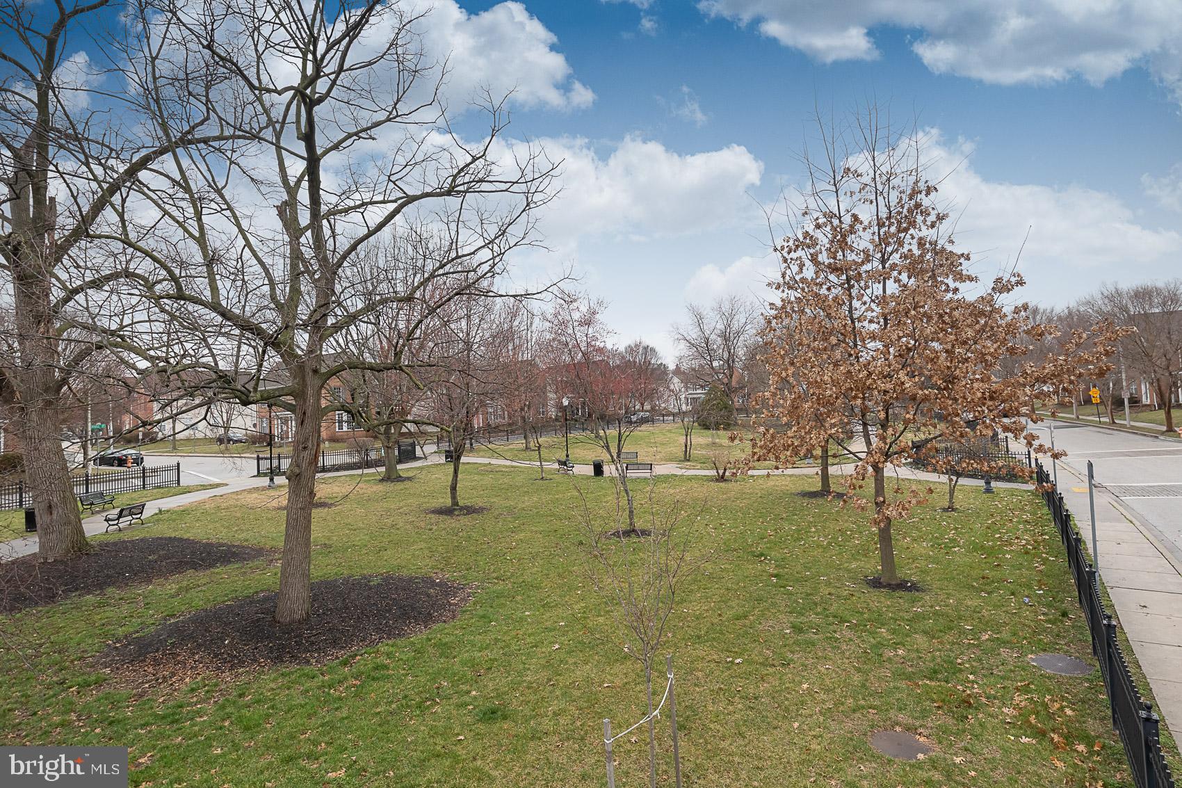 HERITAGE CROSSING - Residential