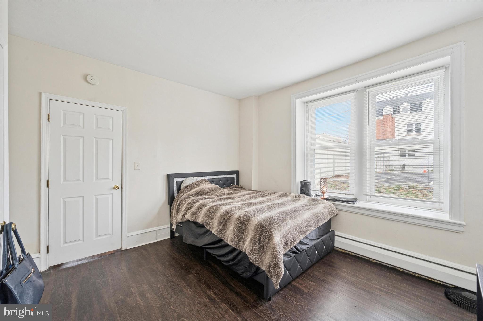 ARDMORE - Commercial Sale