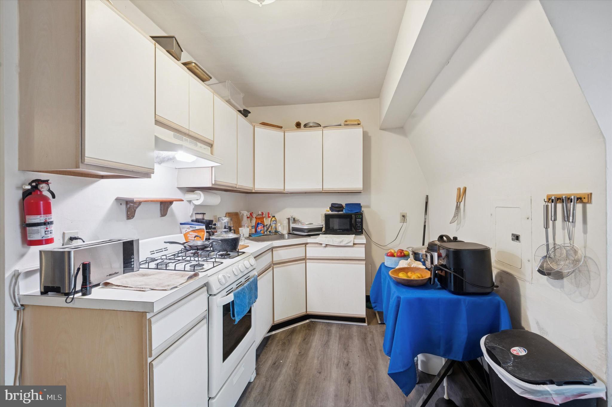 ARDMORE - Commercial Sale