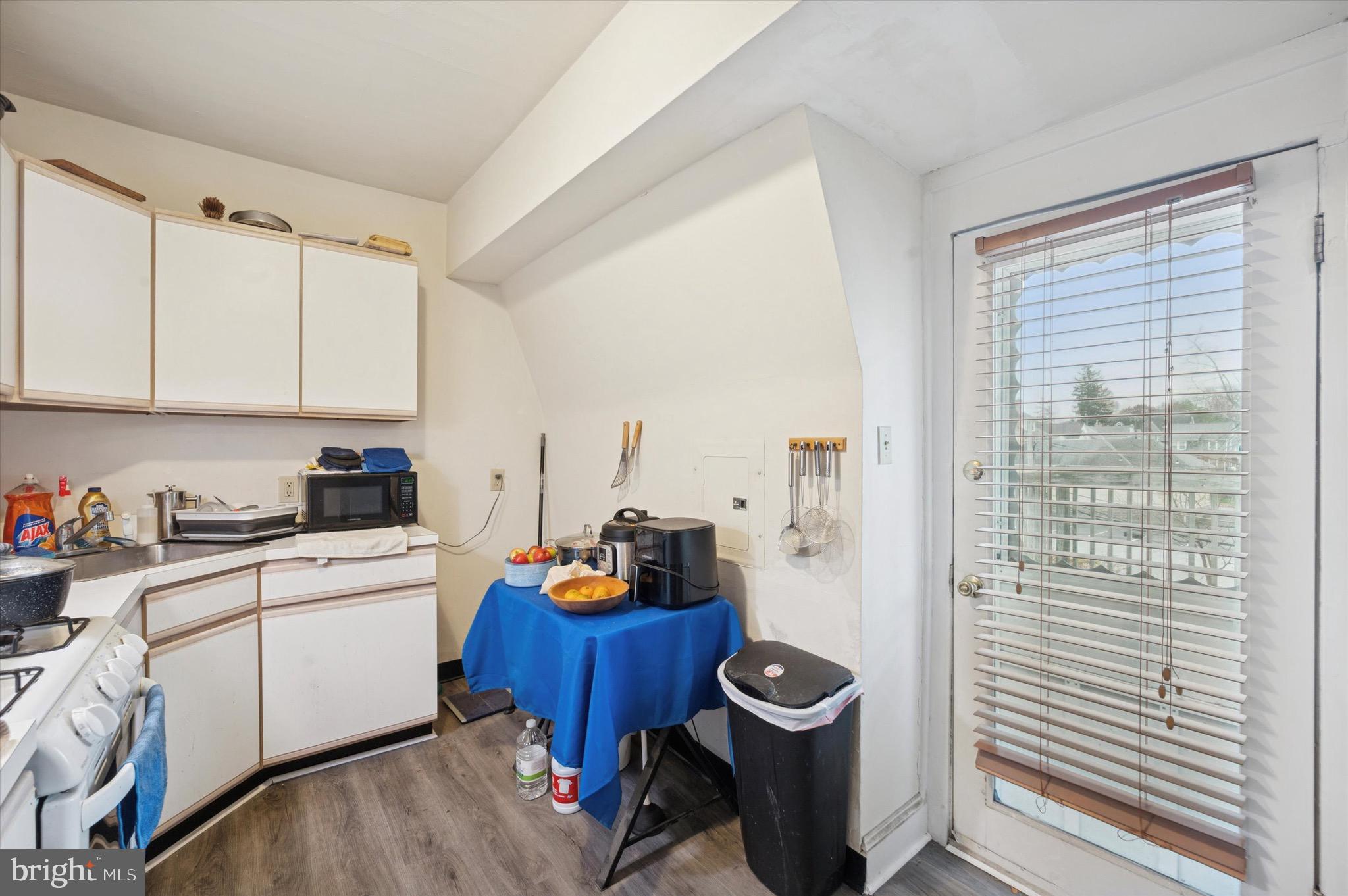 ARDMORE - Commercial Sale