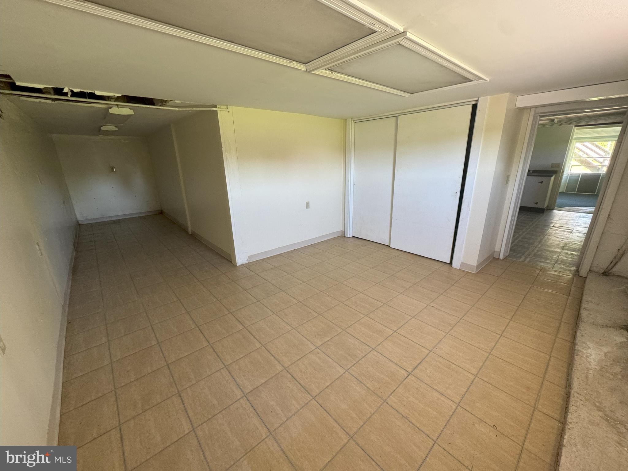 HILLSBORO - Residential