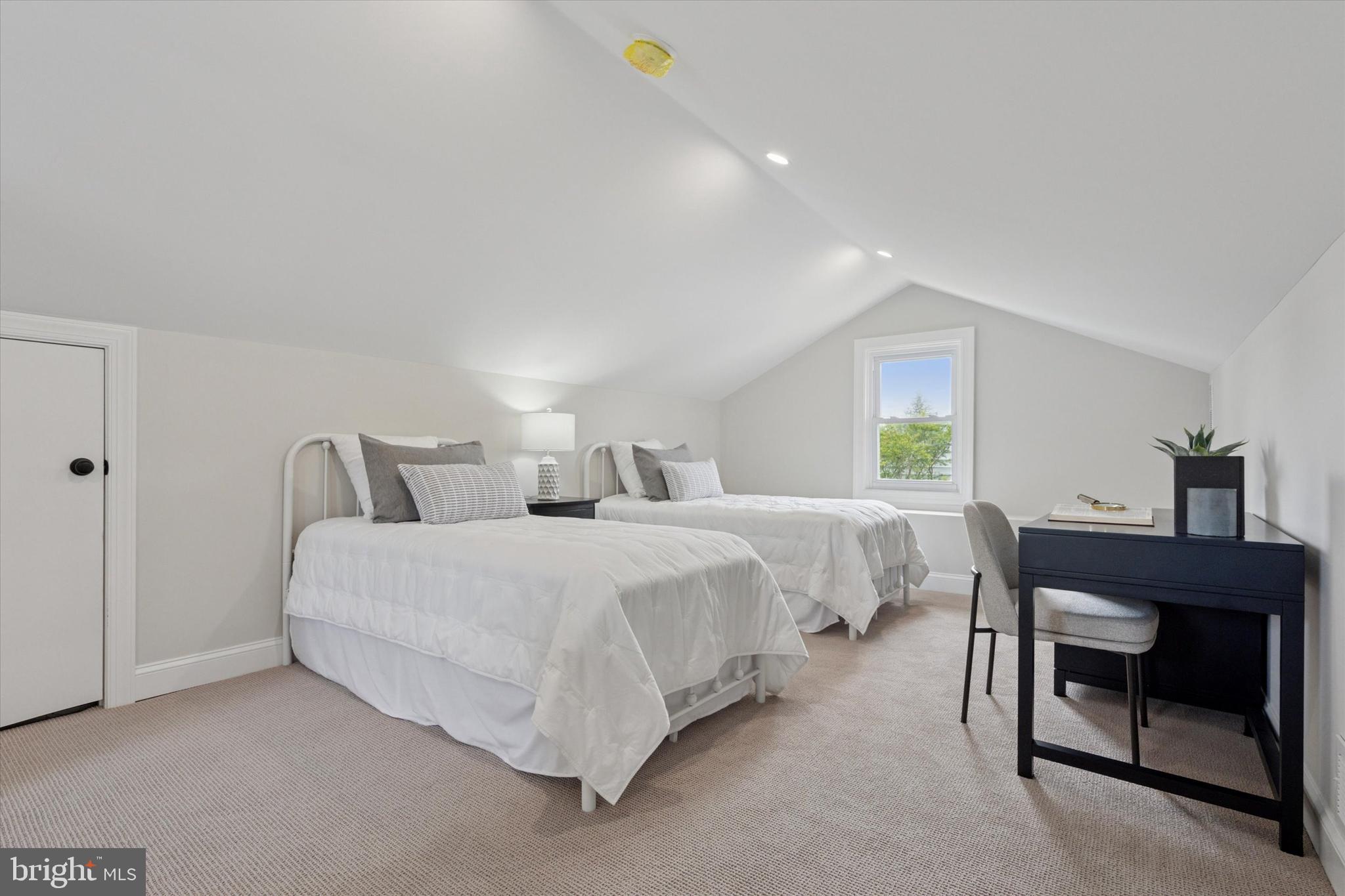BROOKLINE - Residential