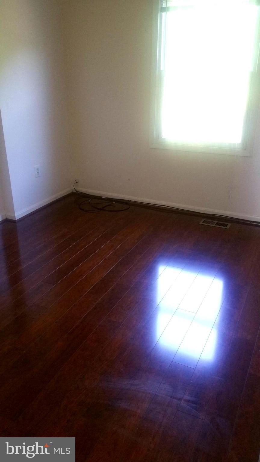 HILLCREST TOWNE - Residential