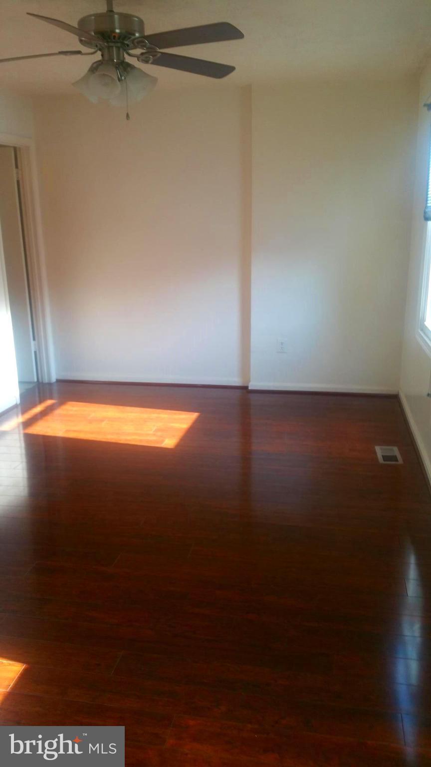 HILLCREST TOWNE - Residential