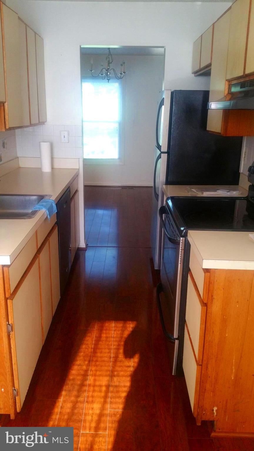 HILLCREST TOWNE - Residential