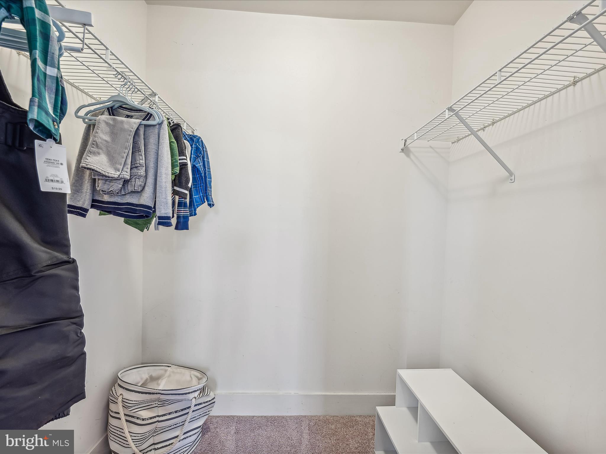 HUNTFIELD - Residential