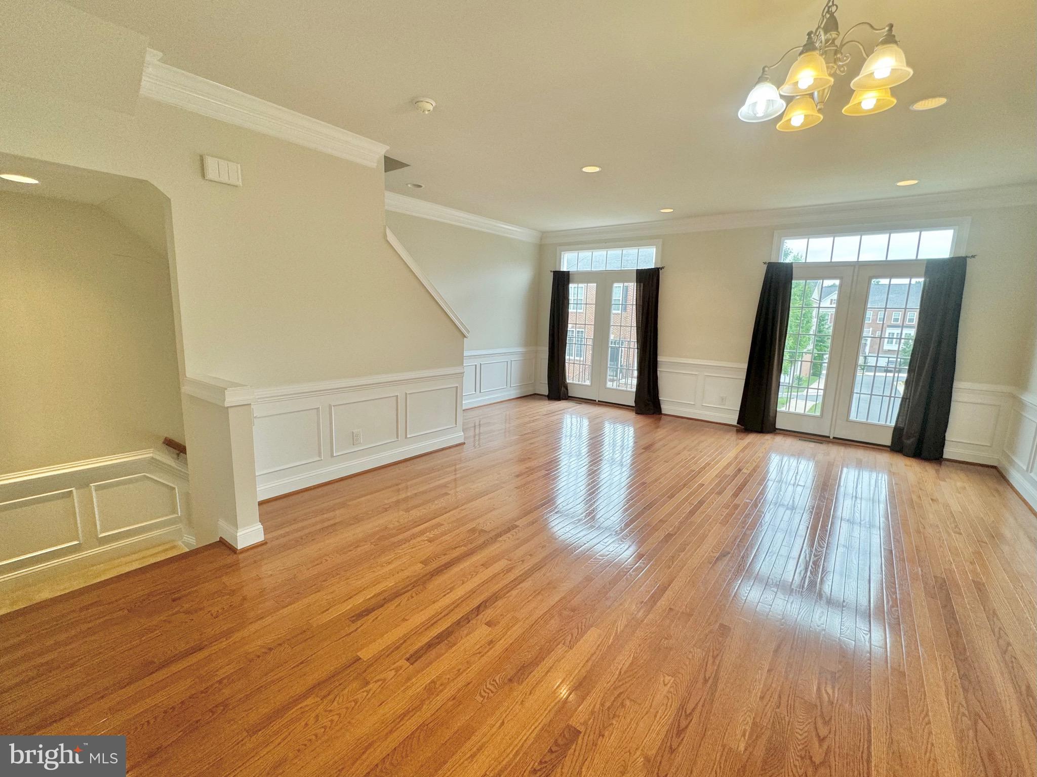 GOOSE CREEK VILLAGE NORTH - Residential Lease