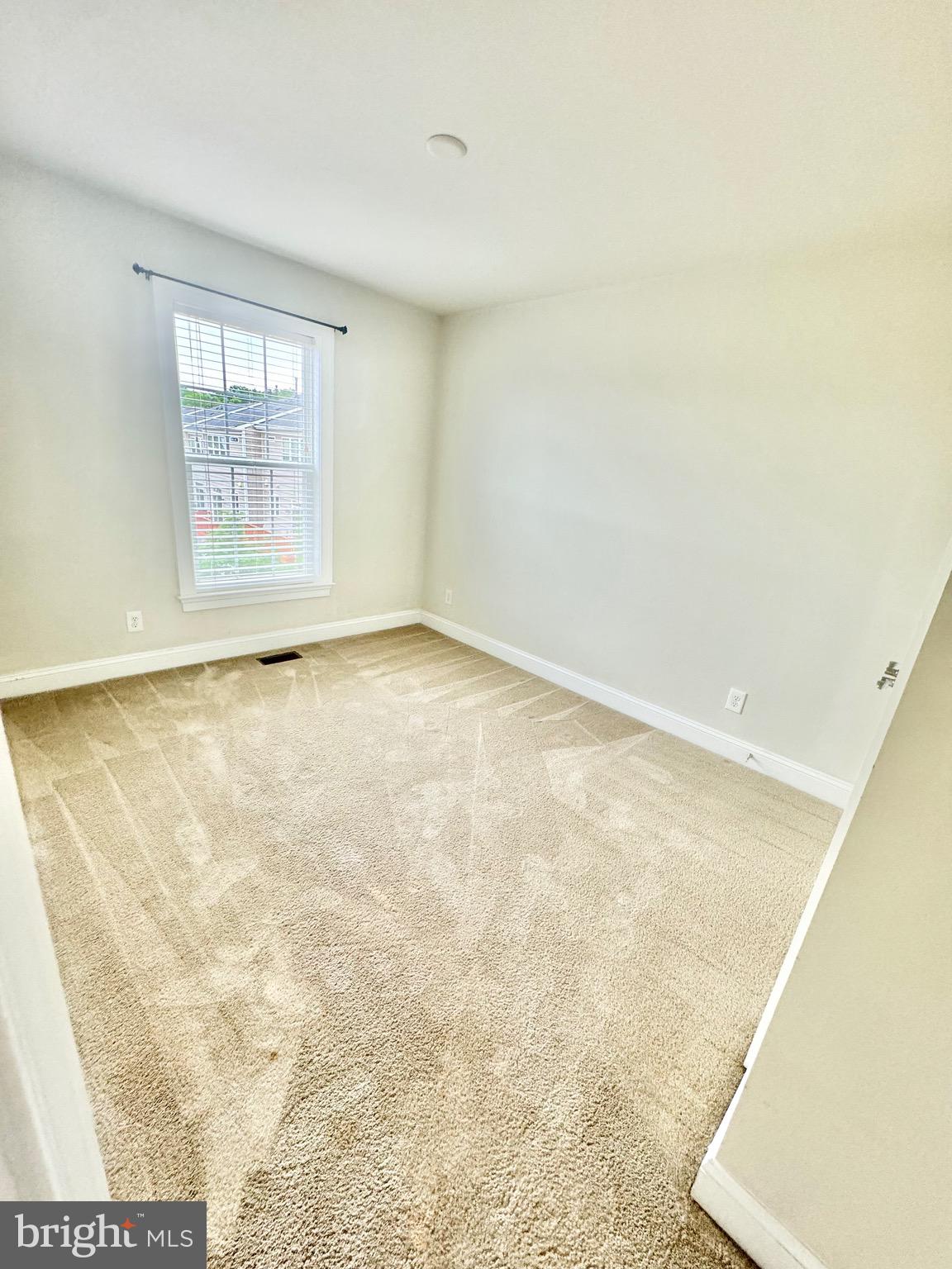 GOOSE CREEK VILLAGE NORTH - Residential Lease