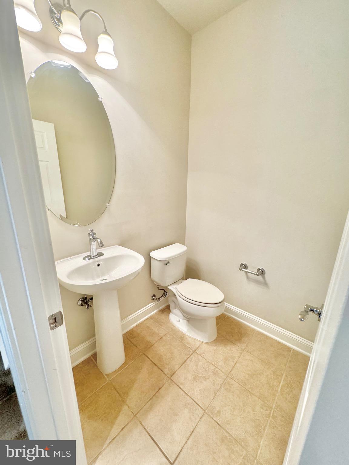 GOOSE CREEK VILLAGE NORTH - Residential Lease