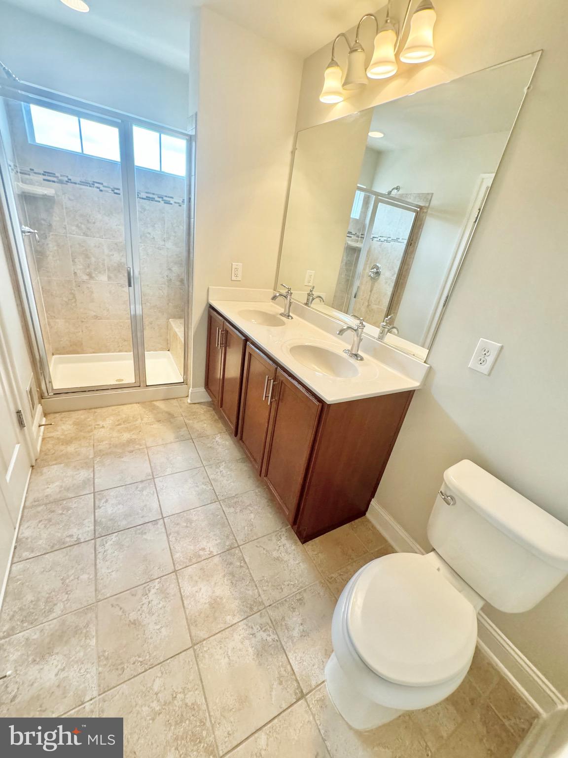 GOOSE CREEK VILLAGE NORTH - Residential Lease