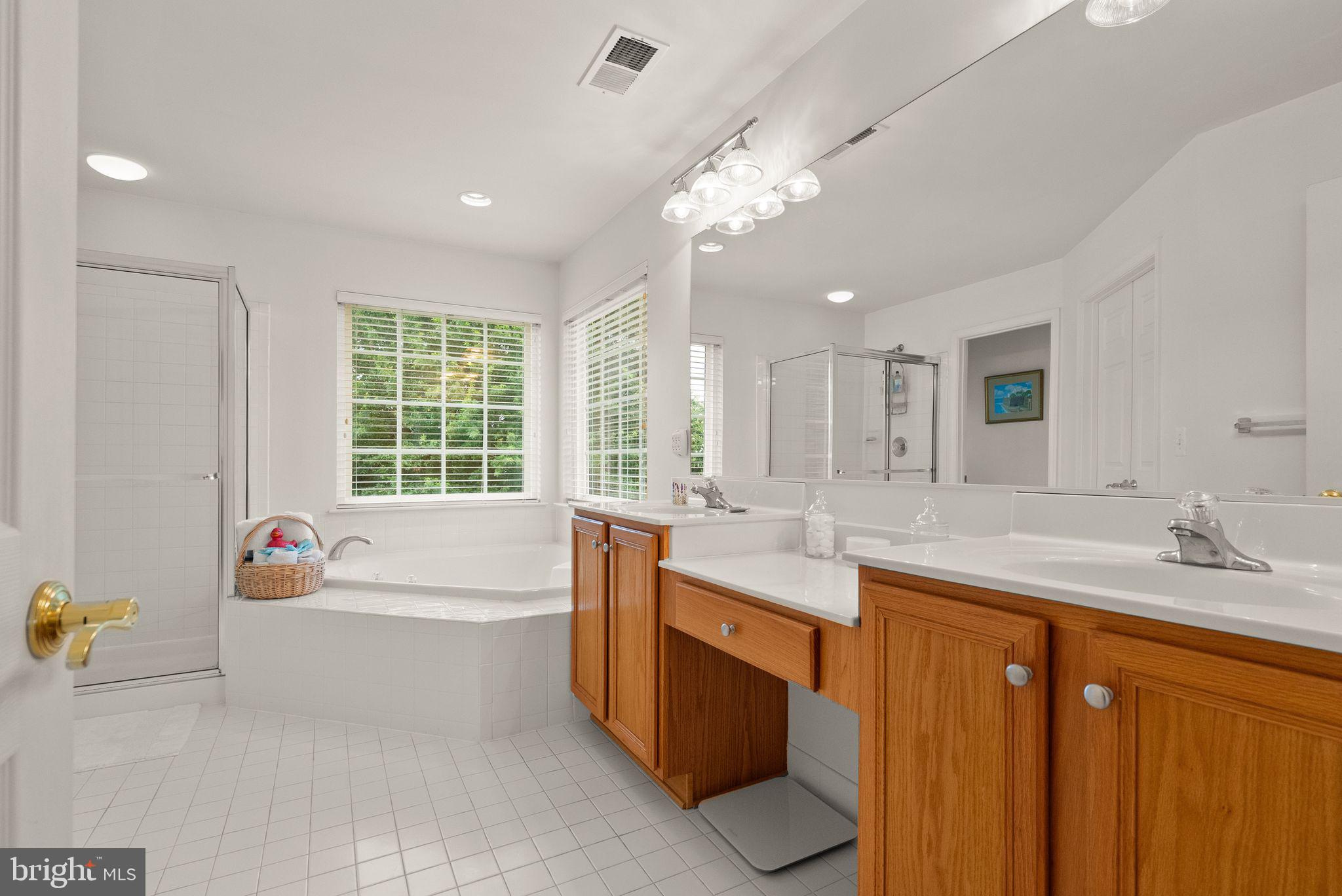 COLES RUN/PARKWAY WEST - Residential