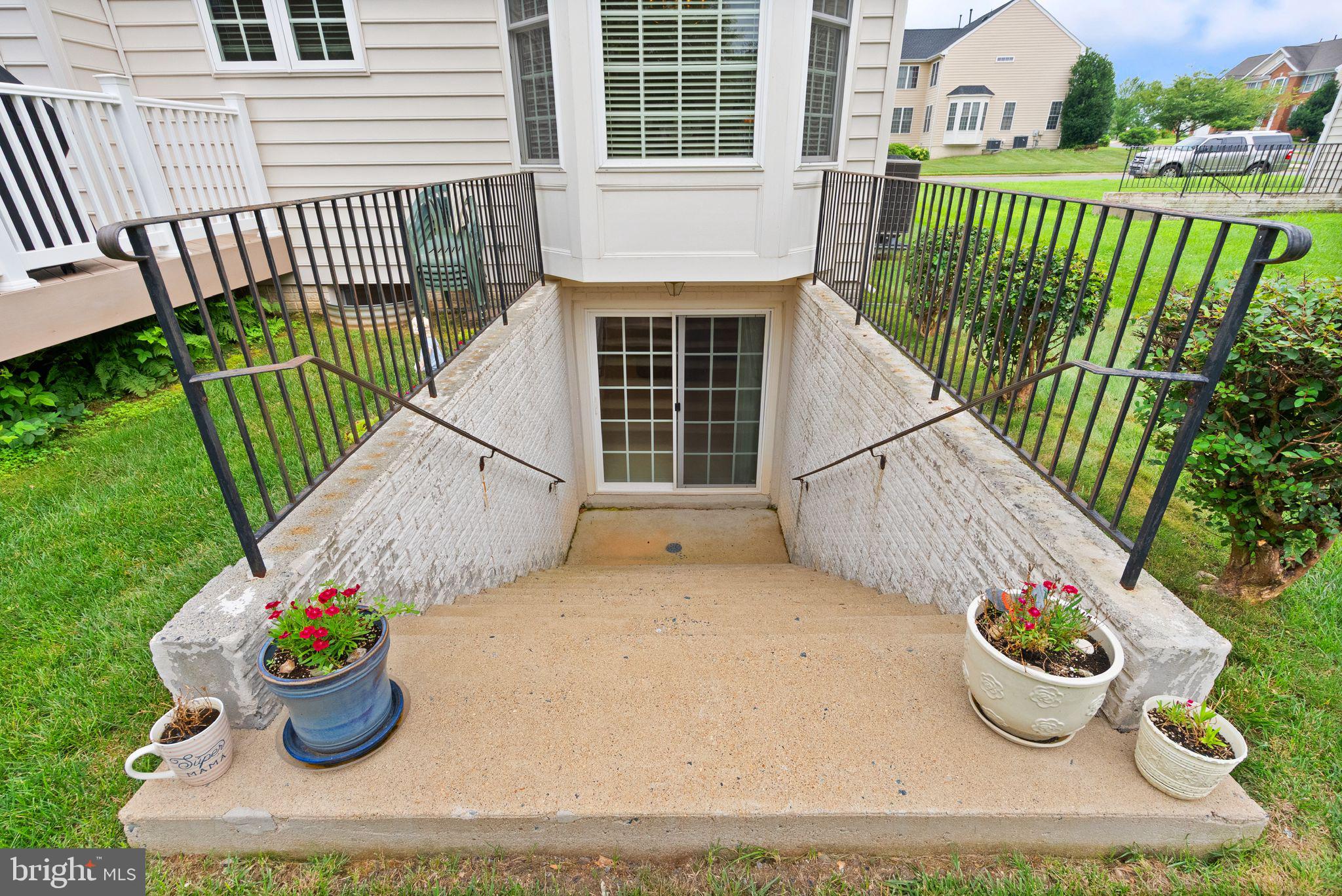 COLES RUN/PARKWAY WEST - Residential