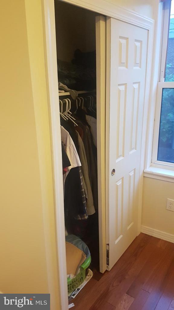 QUEEN VILLAGE - Residential Lease