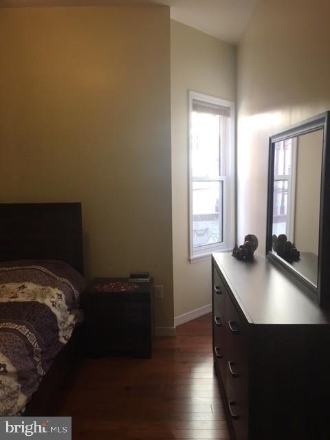 QUEEN VILLAGE - Residential Lease