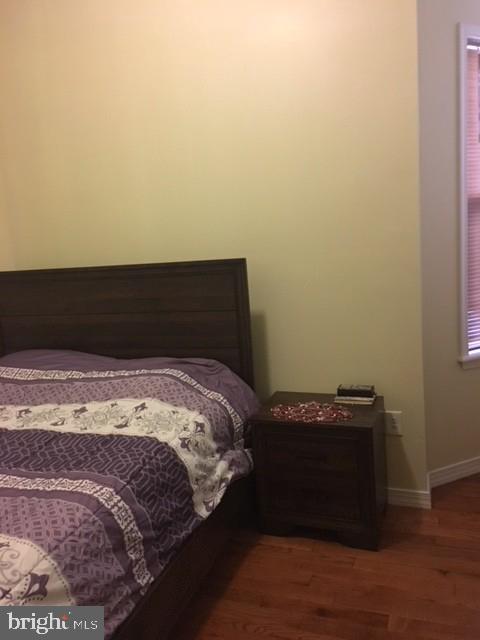 QUEEN VILLAGE - Residential Lease