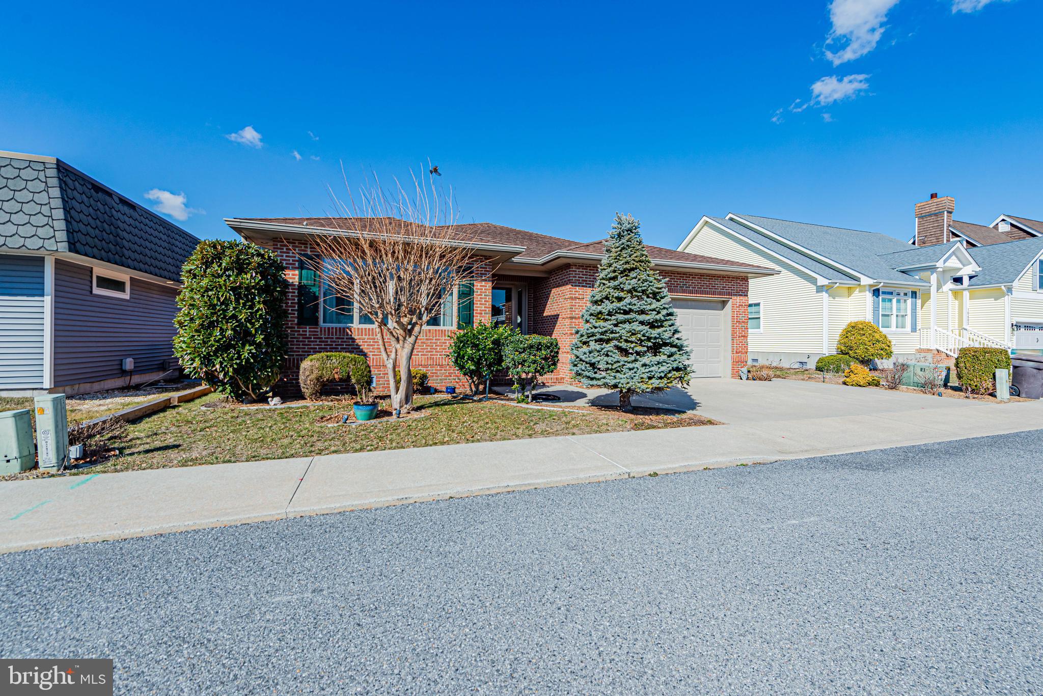 CAINE KEYS II EXT - Residential