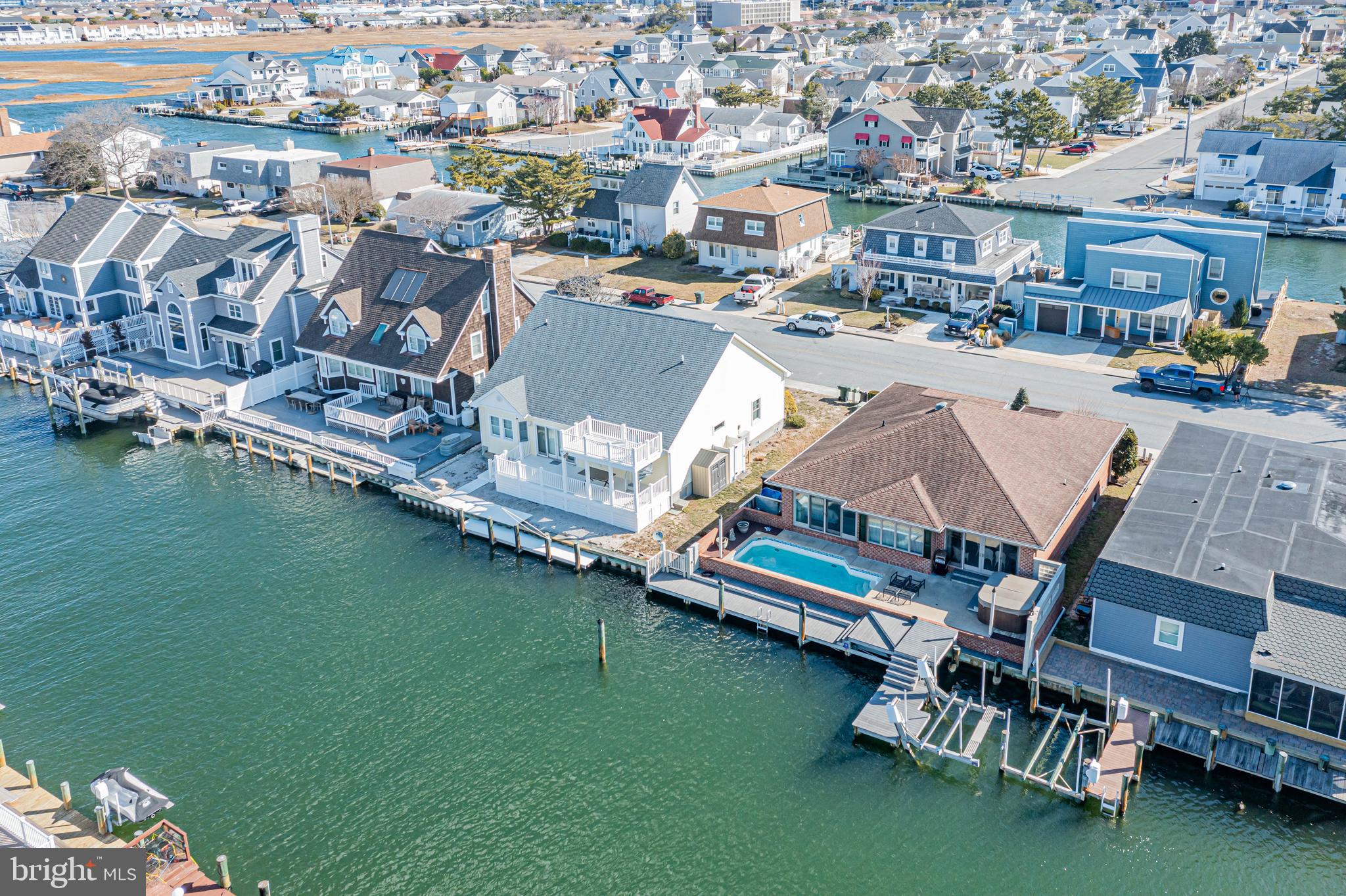 CAINE KEYS II EXT - Residential