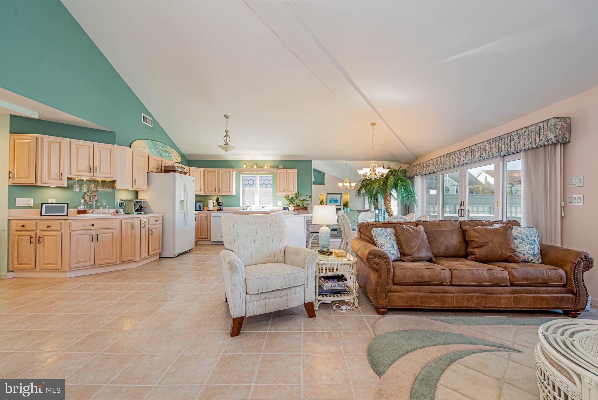 CAINE KEYS II EXT - Residential