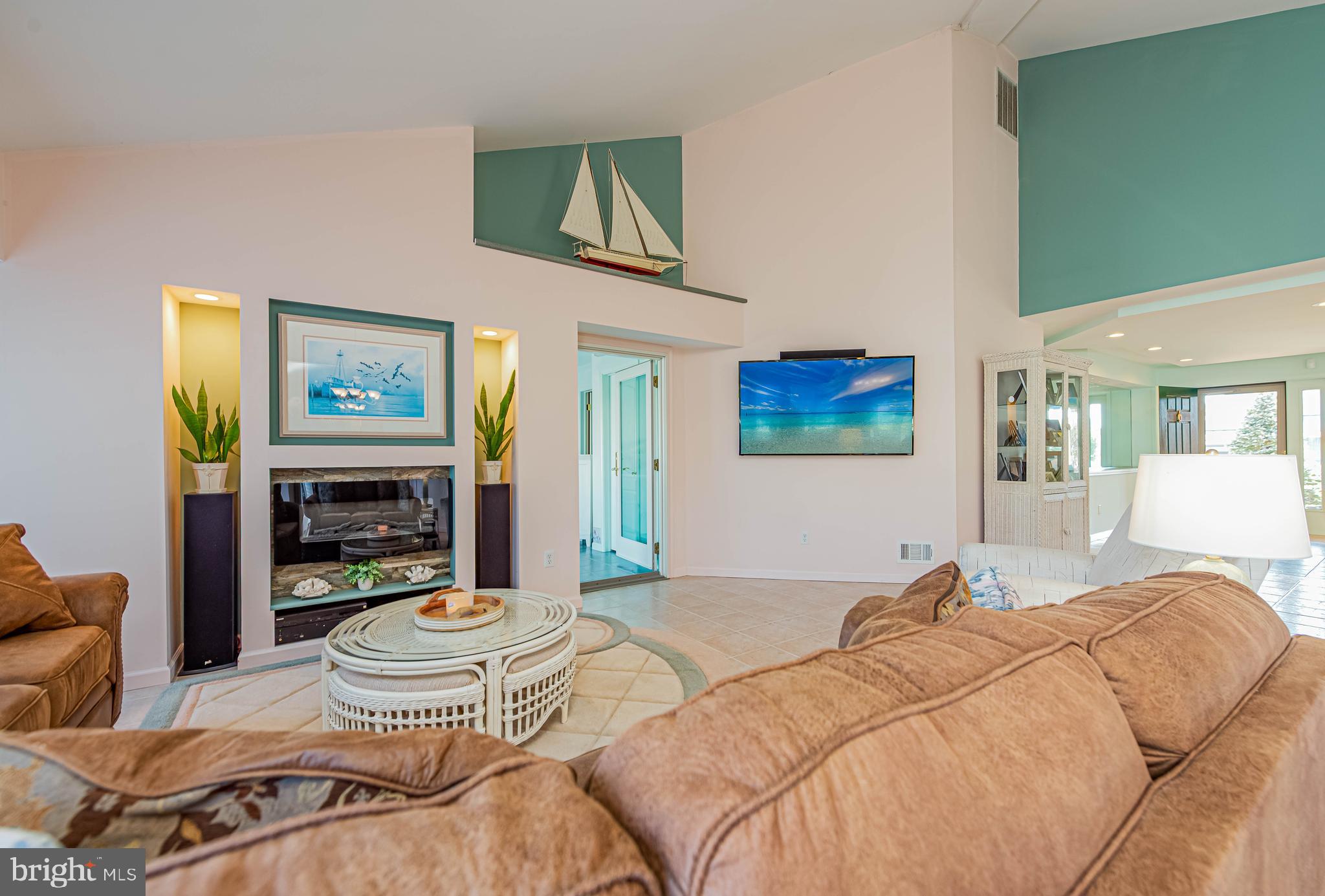 CAINE KEYS II EXT - Residential