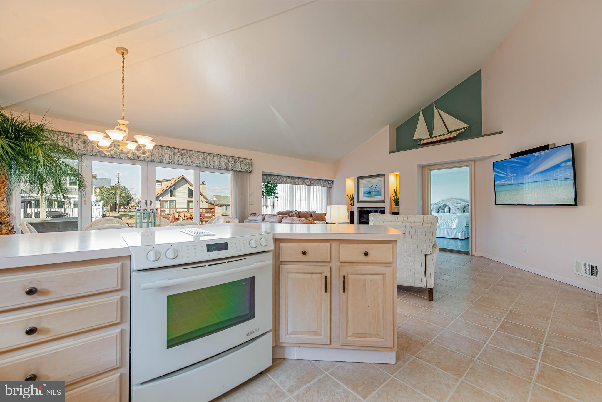 CAINE KEYS II EXT - Residential