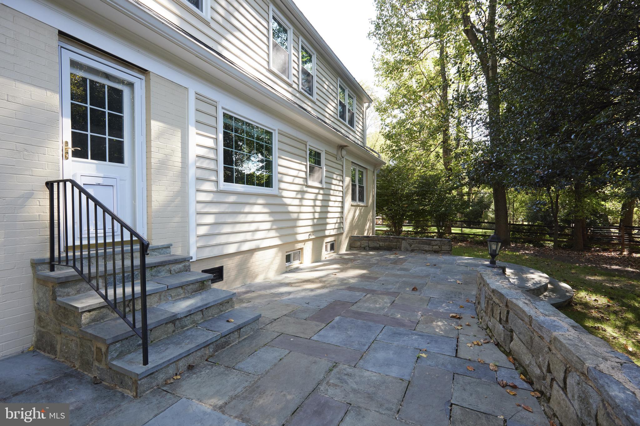 WINDSOR HILLS - Residential