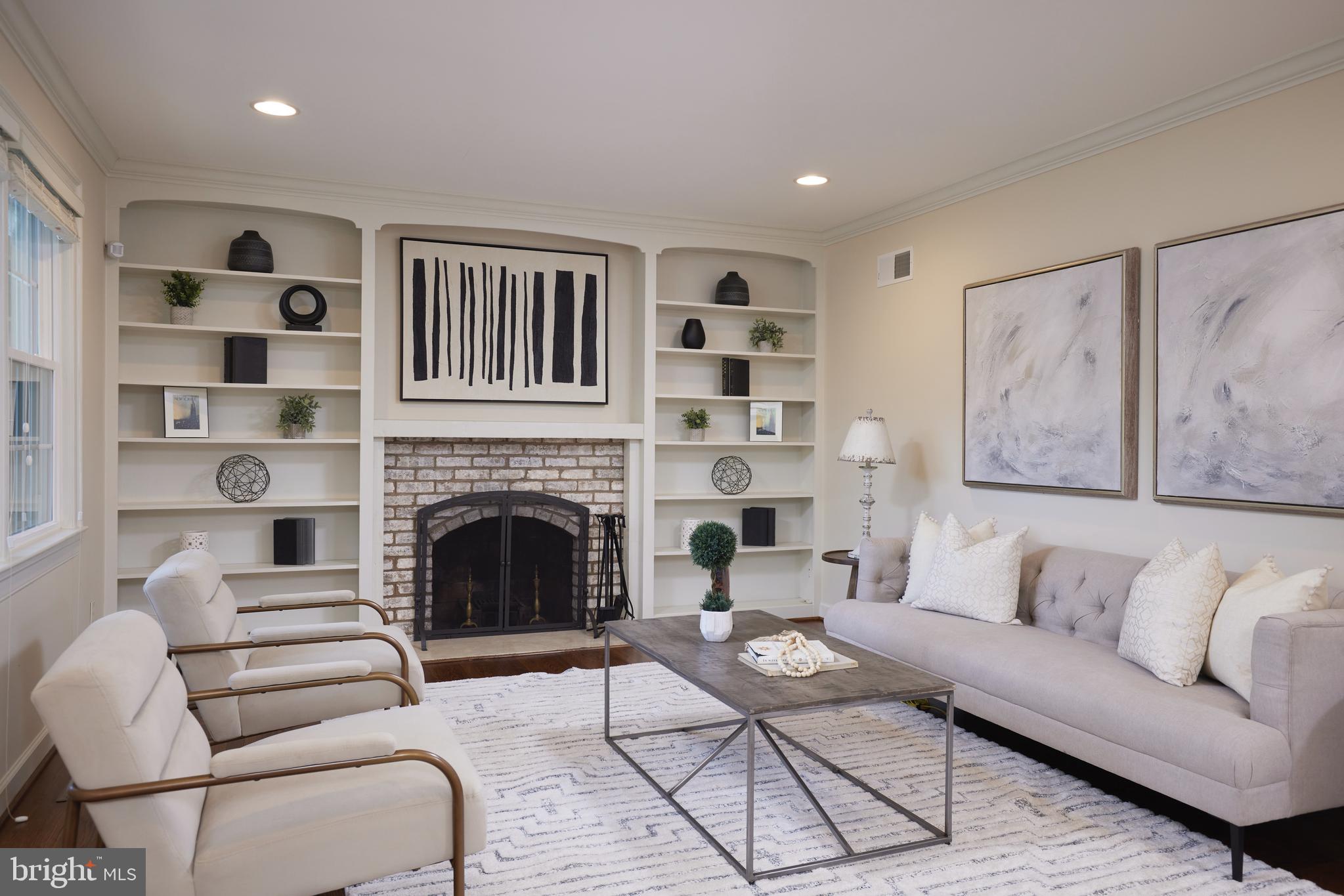 WINDSOR HILLS - Residential