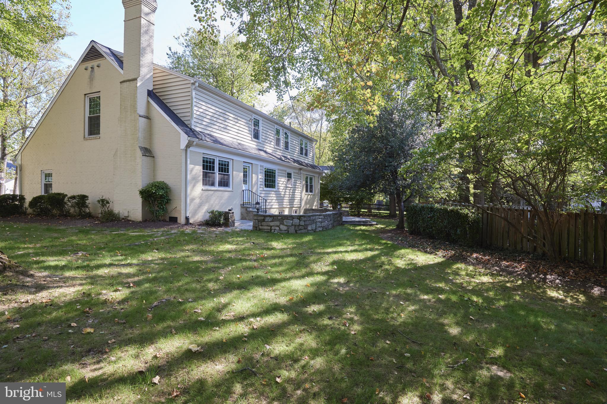 WINDSOR HILLS - Residential