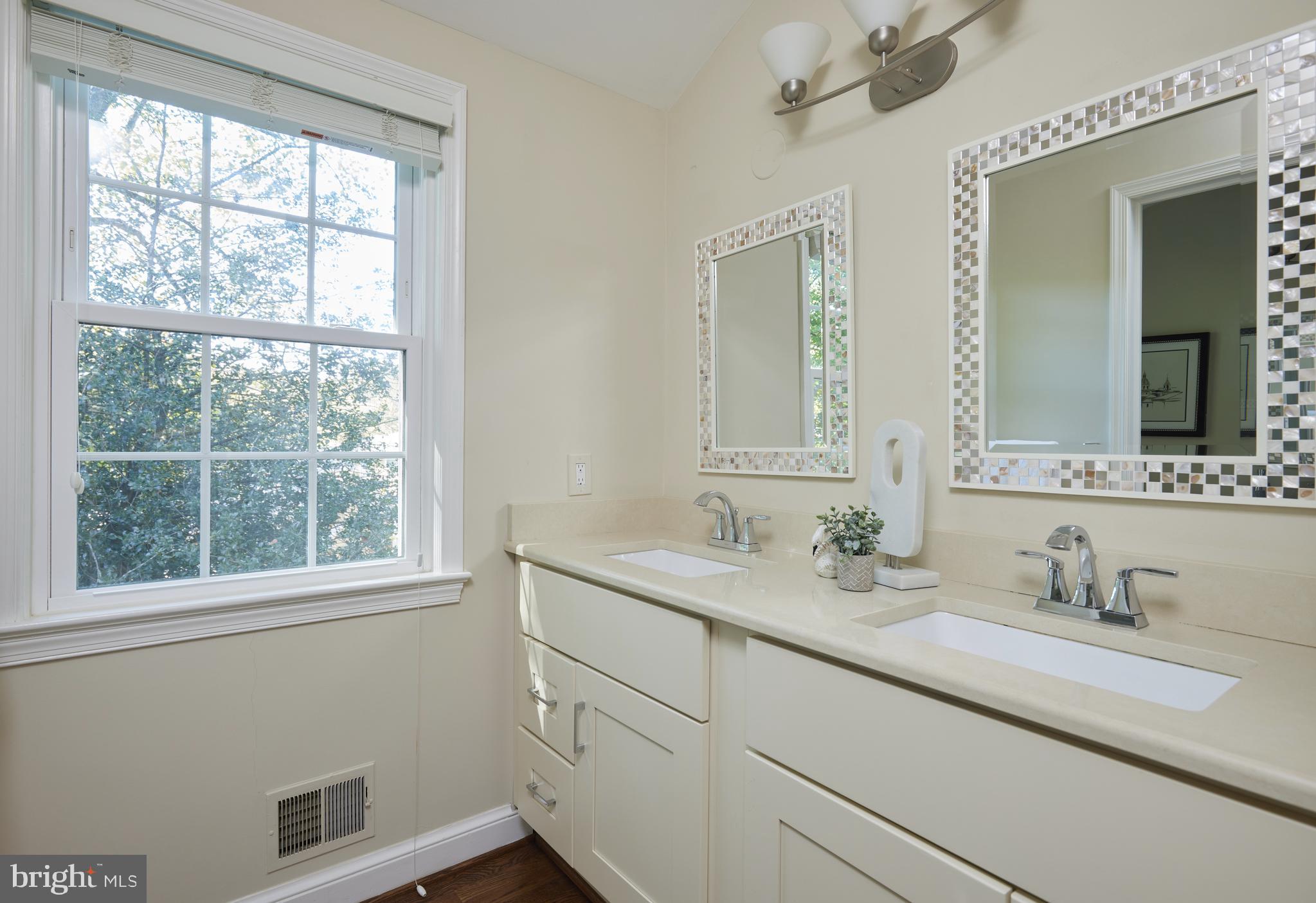 WINDSOR HILLS - Residential