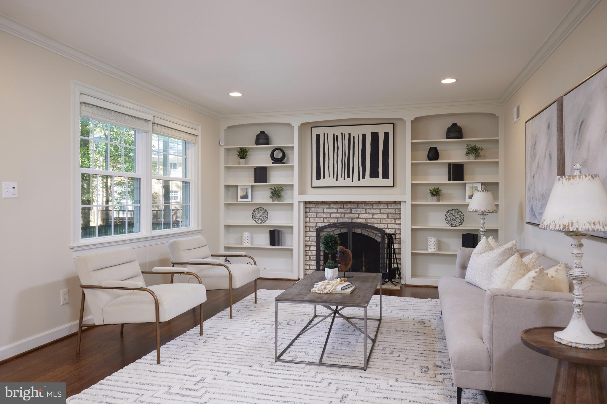 WINDSOR HILLS - Residential