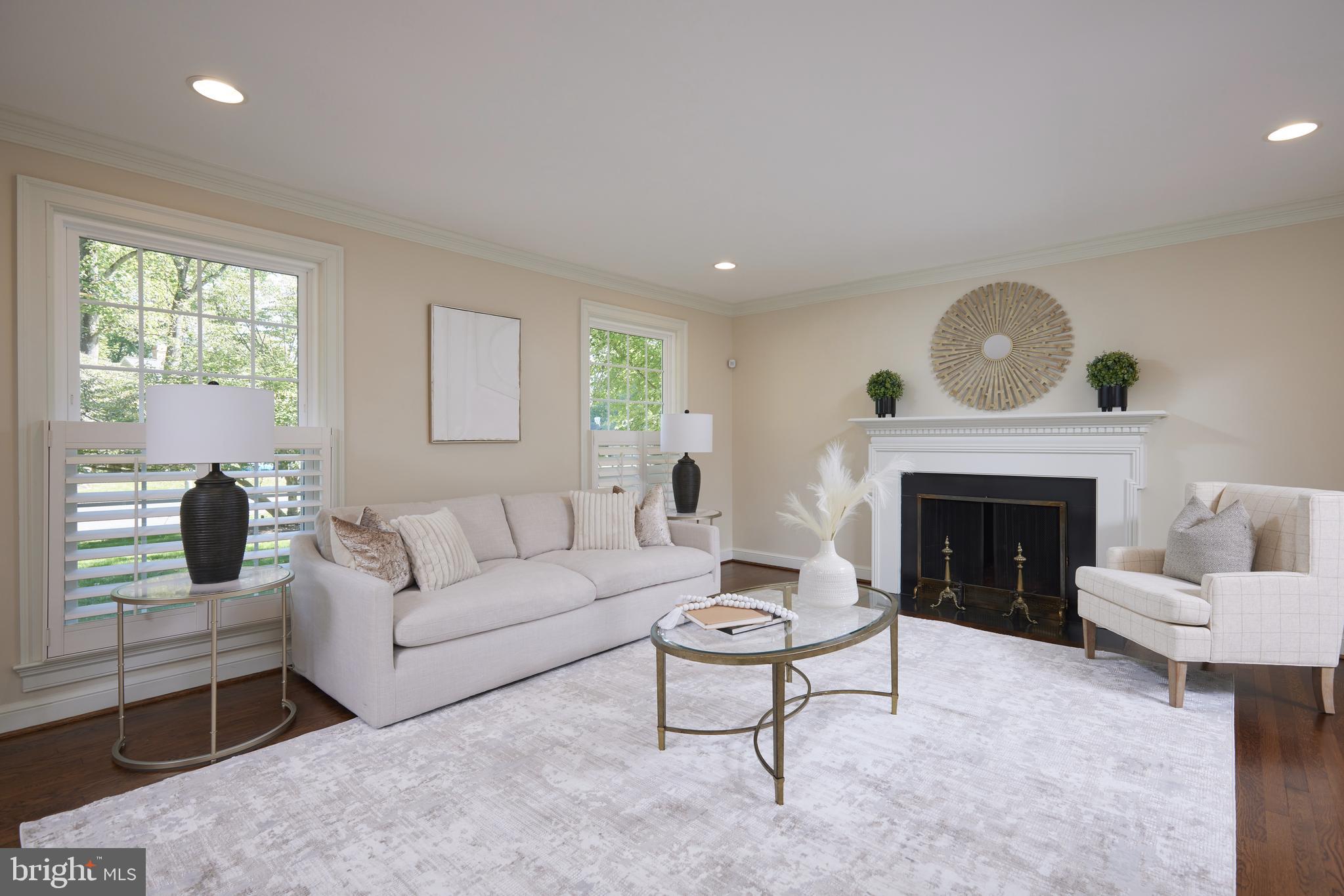 WINDSOR HILLS - Residential