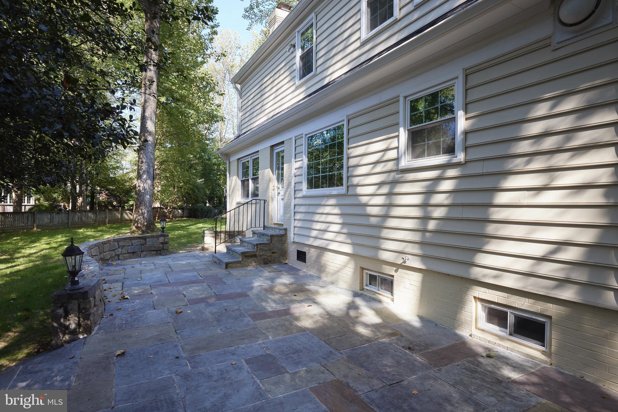 WINDSOR HILLS - Residential