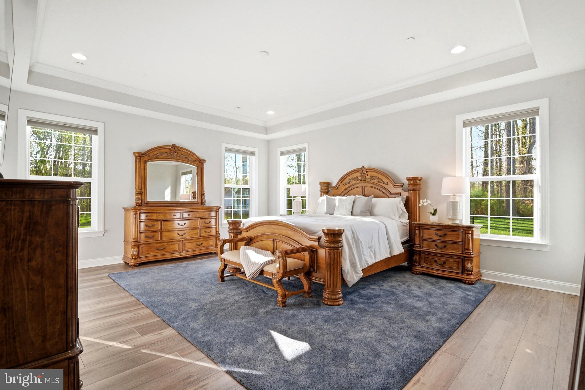 TWIN PONDS - Residential