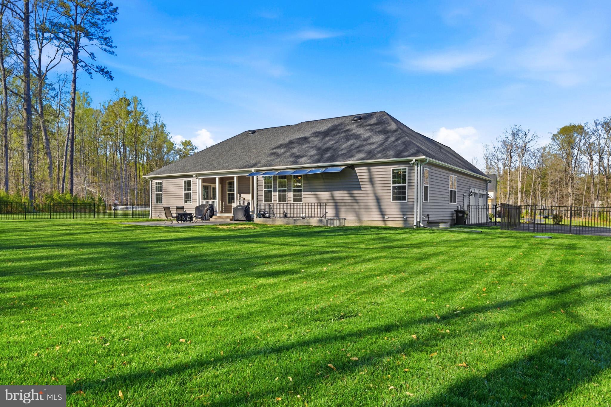 TWIN PONDS - Residential