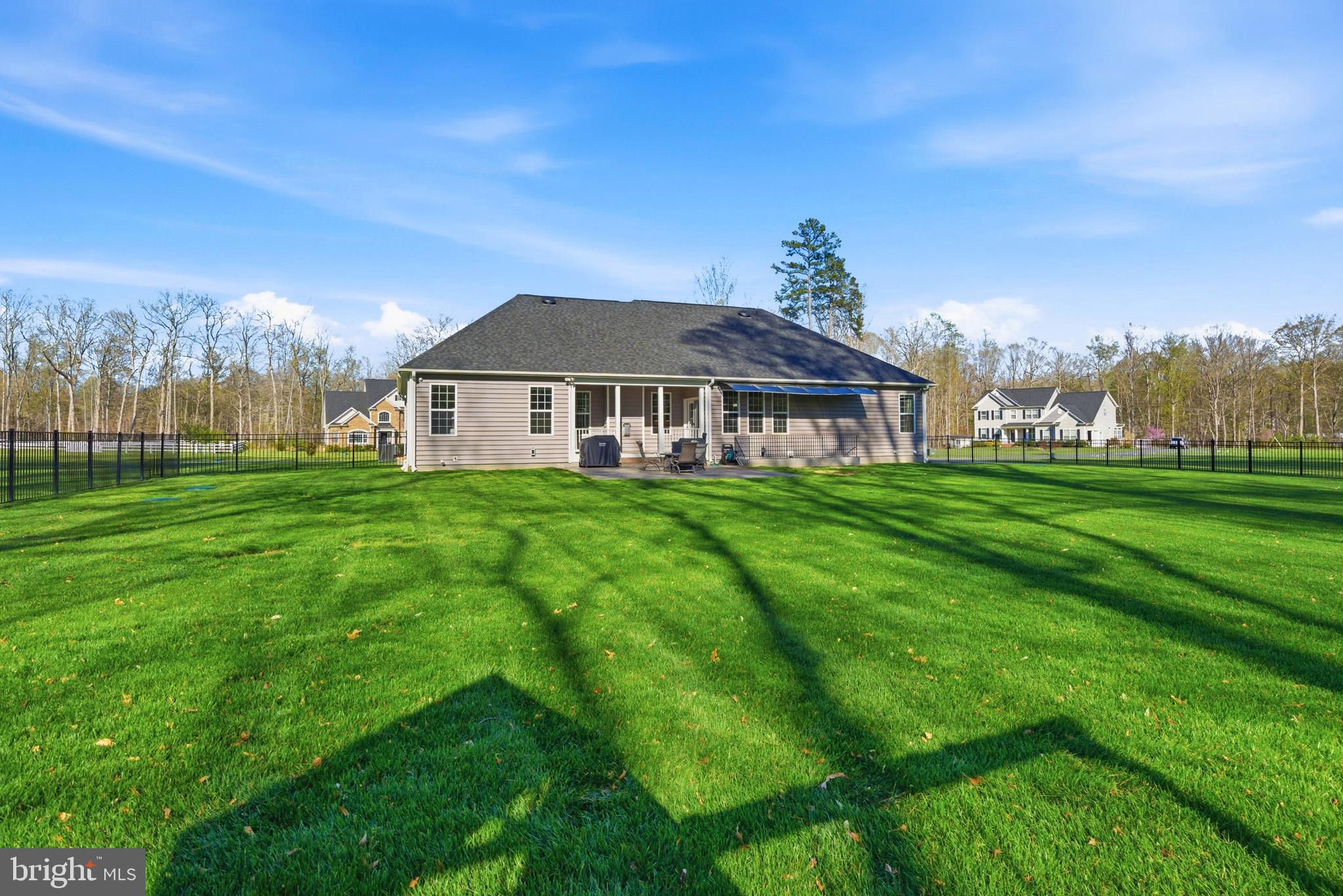 TWIN PONDS - Residential